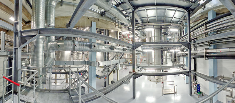 360° Panoramafotografie von einer Produktionsanlage in der Industrie.